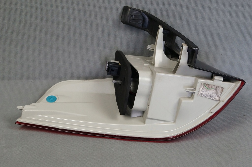 фото №14, Peugeot 508 sw 1 i 10-18 лампа правая задняя led