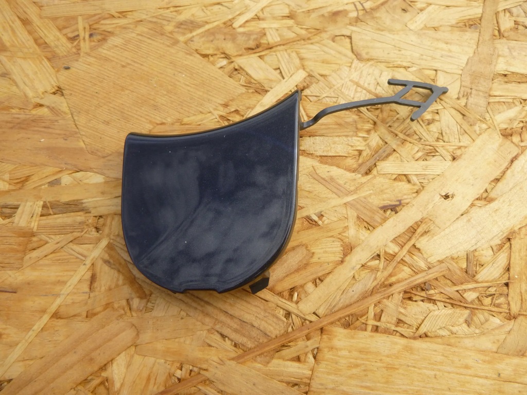 фото №1, Opel adam заглушка фаркоп hak бампер задня