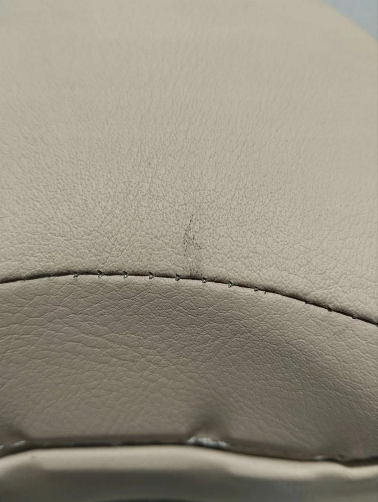 фото №8, Maserati granturismo 2012 підголівник сидіння заднього