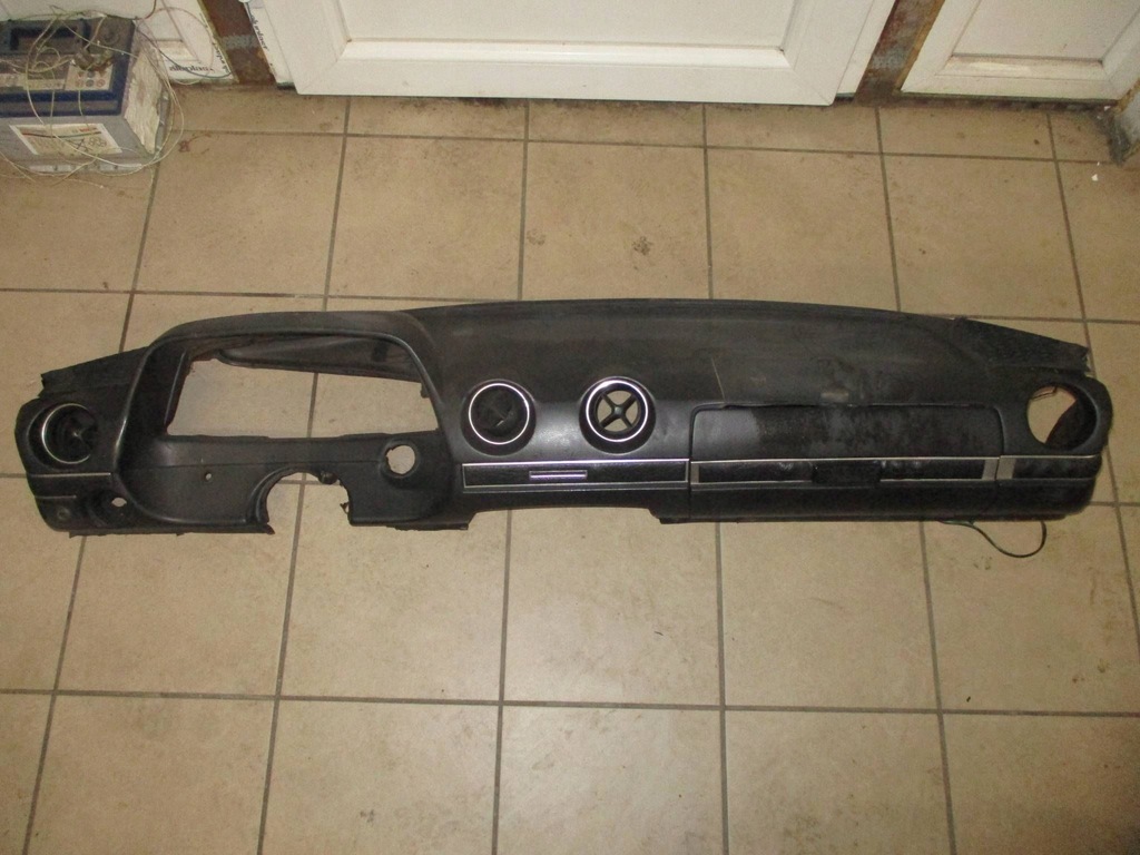 фото №1, Mercedes-benz w123 панель приладів приладова