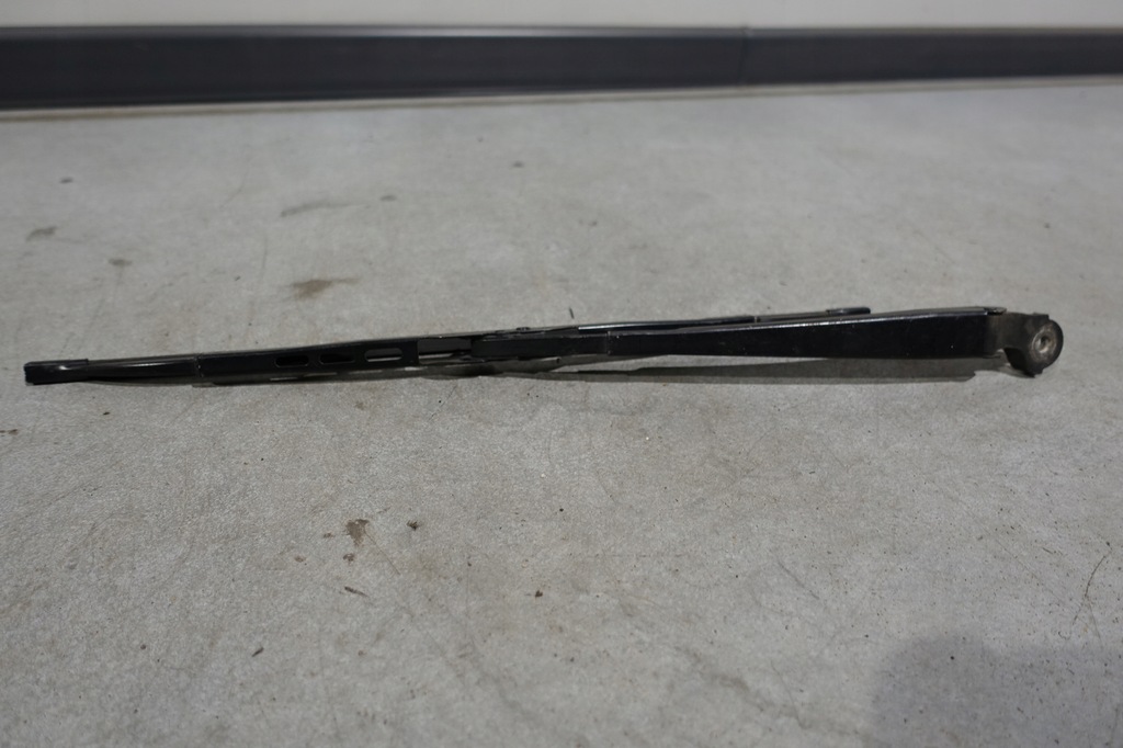 фото №1, Seat ibiza iii важіль двірники задня