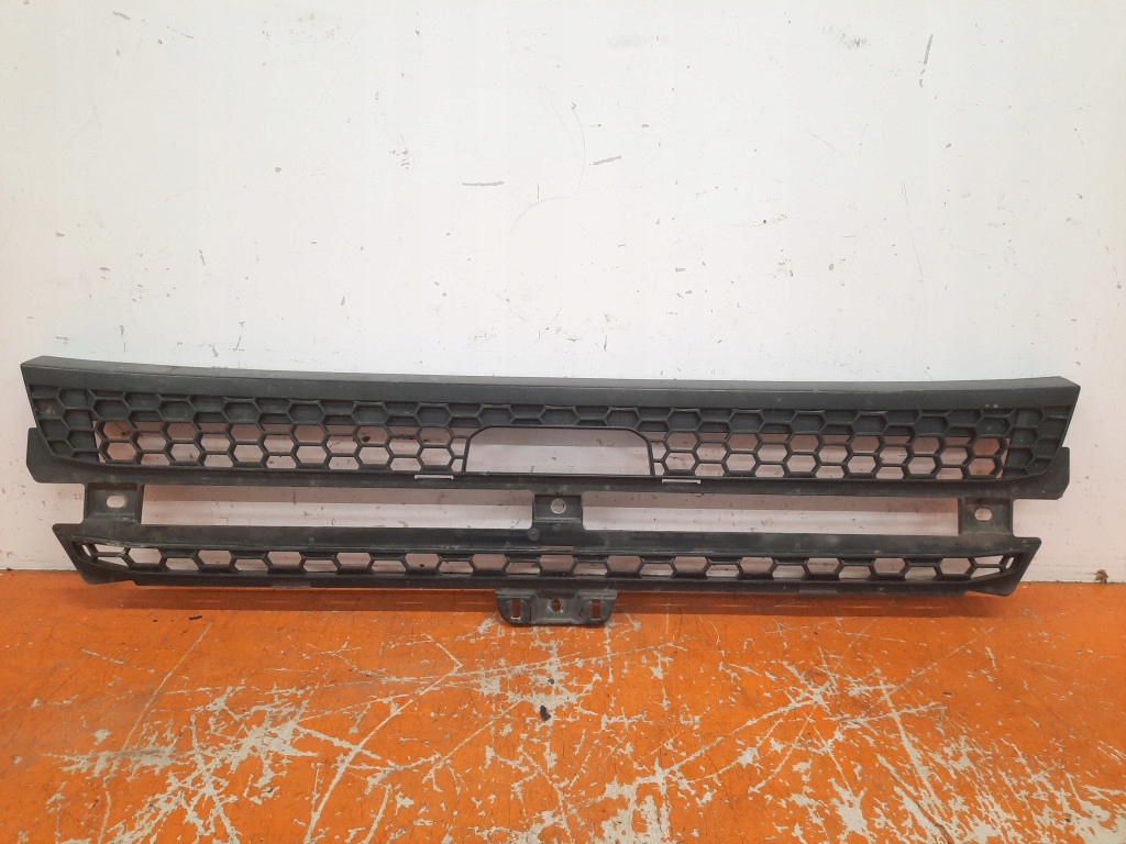 фото №1, Scania r s 16- решётка средняя перед сетка решётка радиатора решётка радиатора 2307678