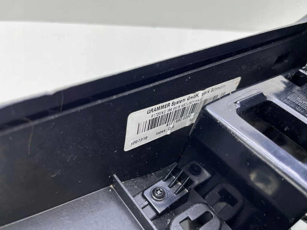 фото №5, Mercedes r172 slk туннель средний подлокотник a1726800250