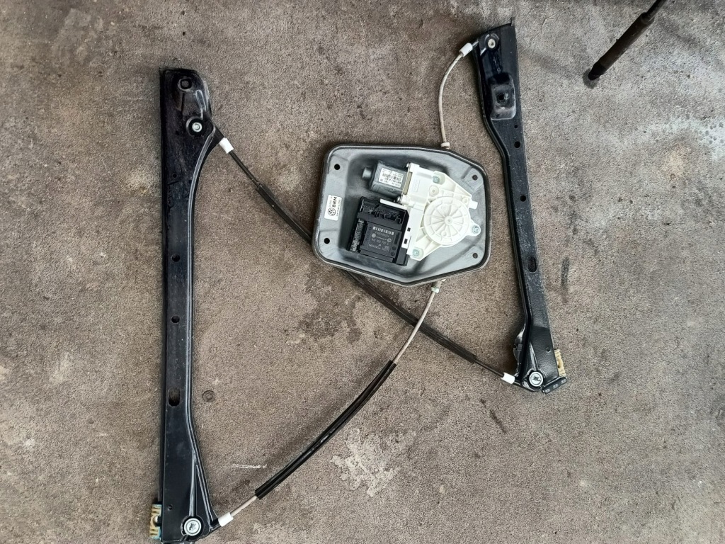 фото №1, Vw golf v plus підйомник скло правий перед 1k0959792g