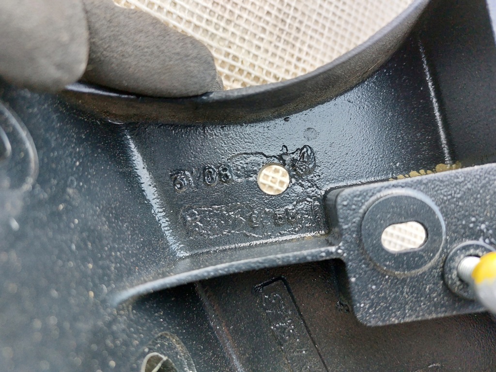 Панель фары кронштейн лампы правое bentley mulsanne 15r Недорого