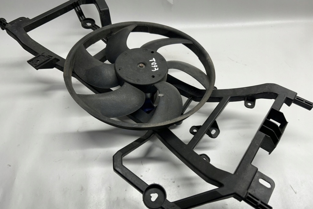 Купити Вентилятор радіатора renault clio iv bh_ 214810048r 1.2l бензиновий 54kw