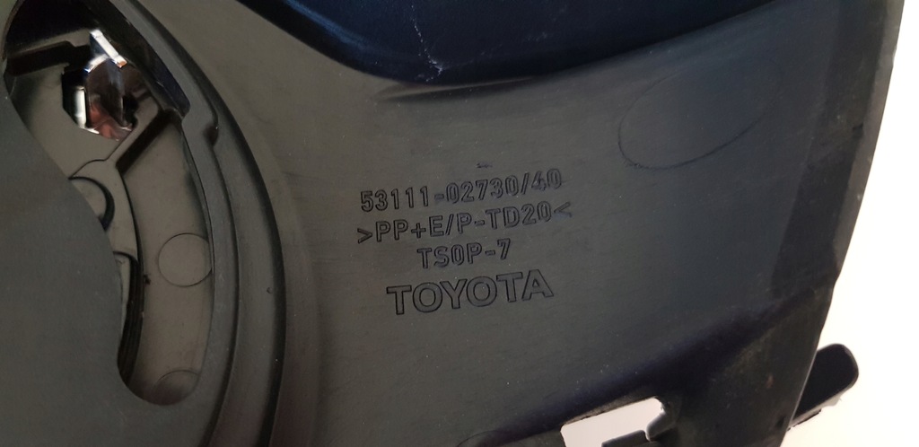 фото №14, Toyota auris ii решётка радиатора решётка радиатора эмблема 53111-02730