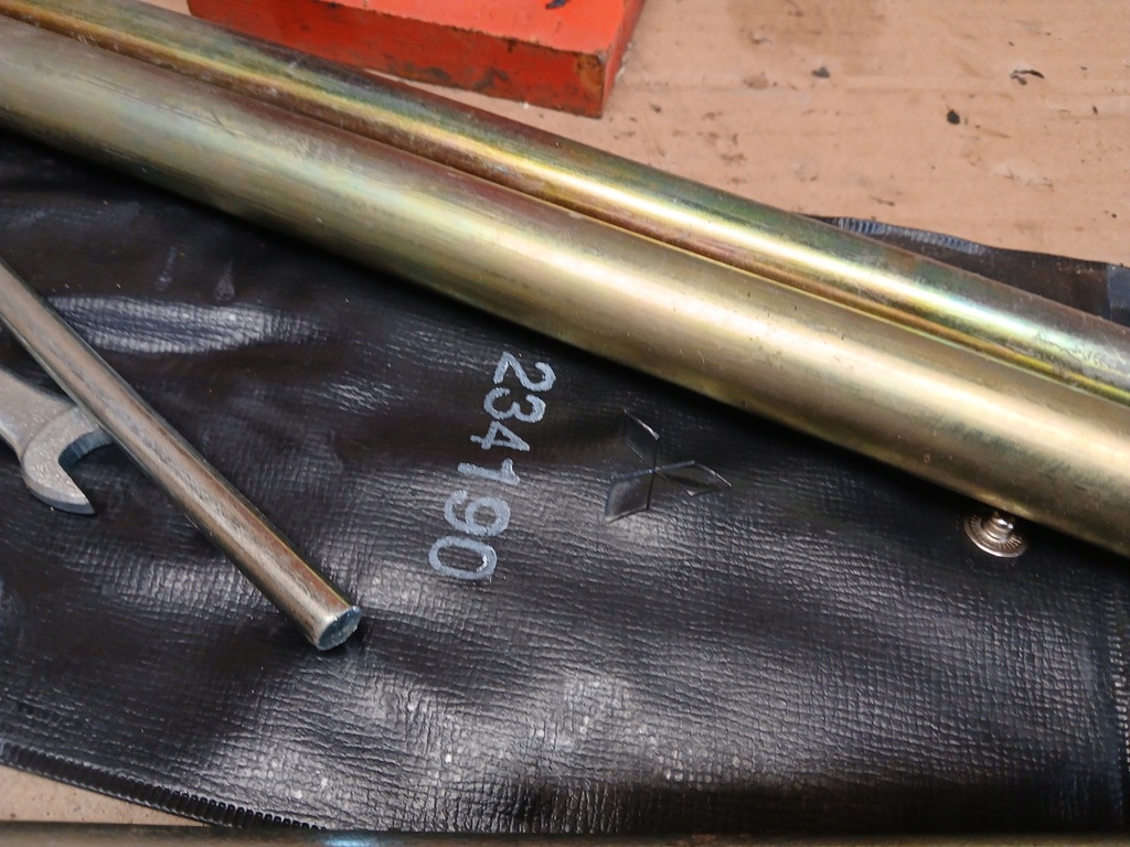 фото №5, Pajero sport i 3.0 v6 przedlift домкрат , подъемник / набор