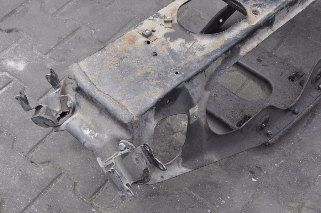 фото №3, Aston martin db7 5.9 підрамник підвіска задня