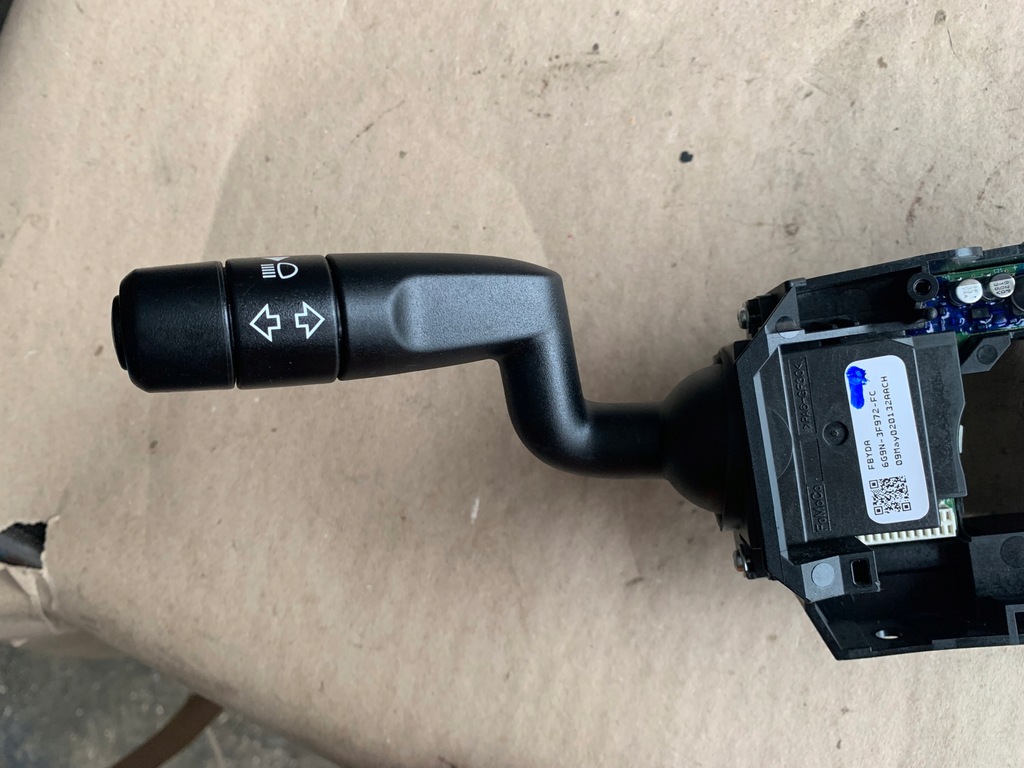 фото №3, Freelander ii переключатель комбинированный 7g9n-13n064-mb