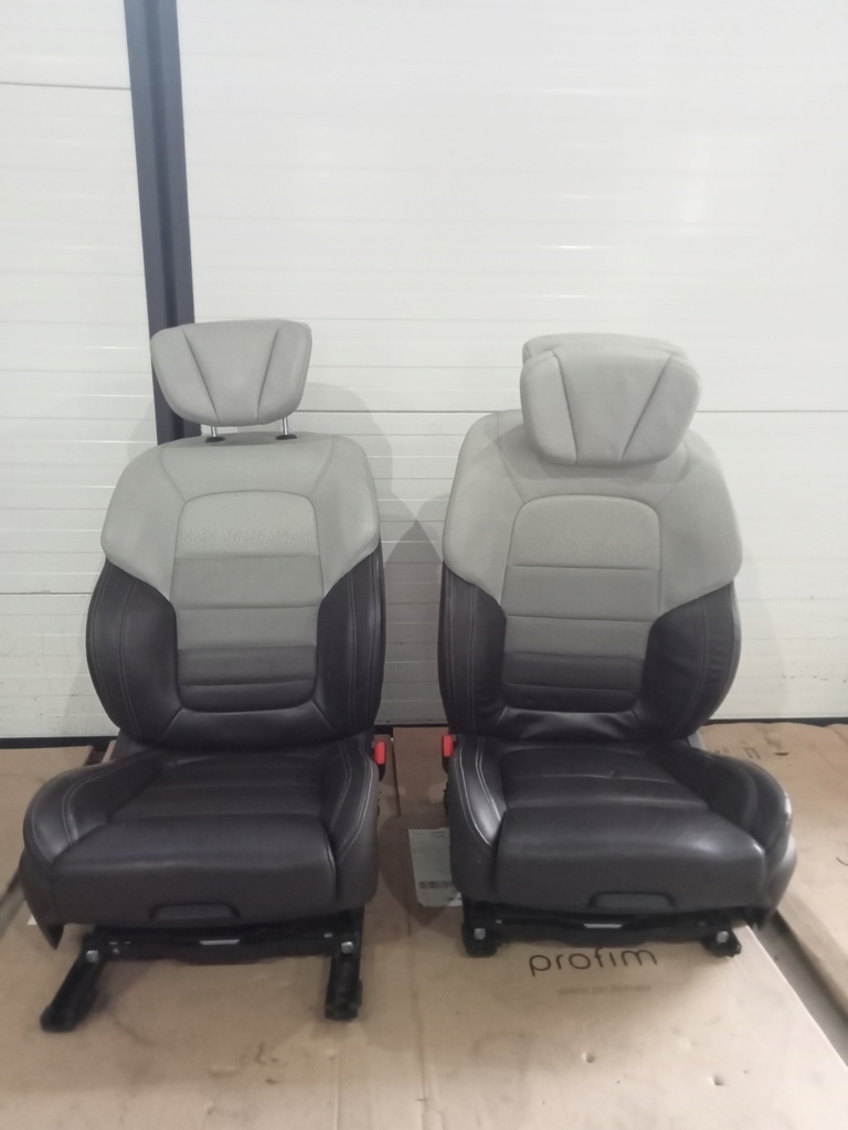 фото №1, Сиденья espace v initiale paris