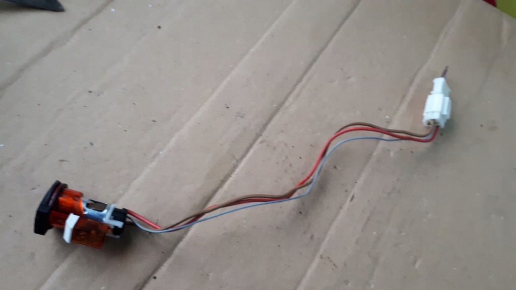 фото №1, A4 b8 a5 lift разъём прикуривателя 12v бардачка