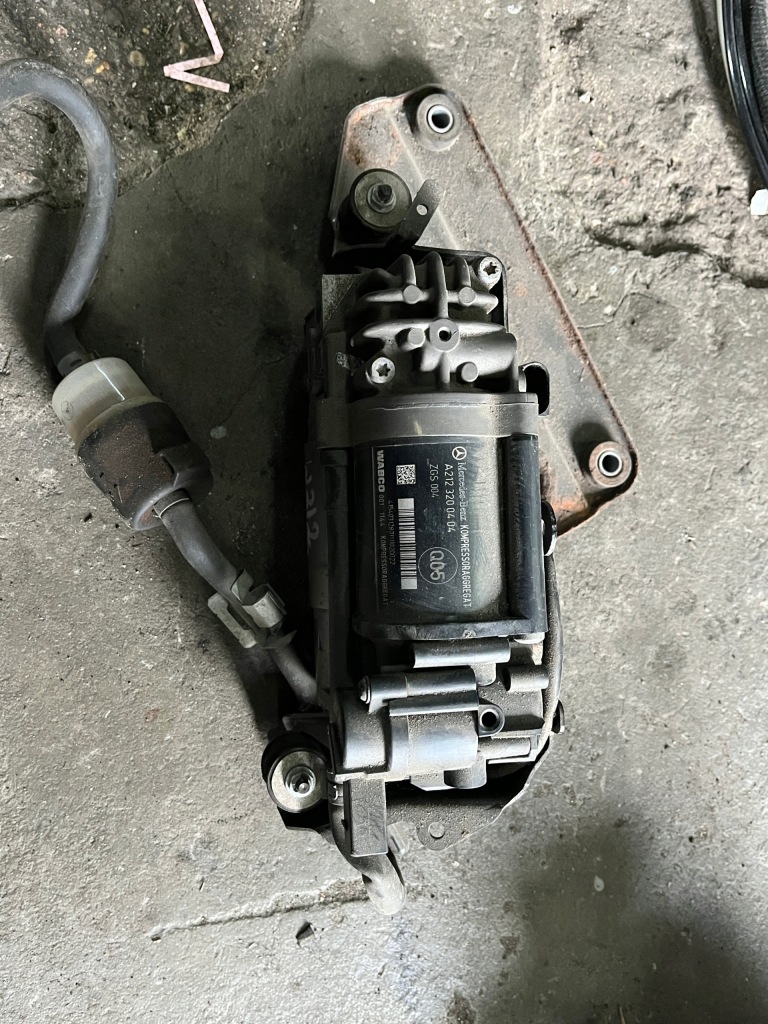 Купить Mercedes компрессор пневматика a212 320 0404