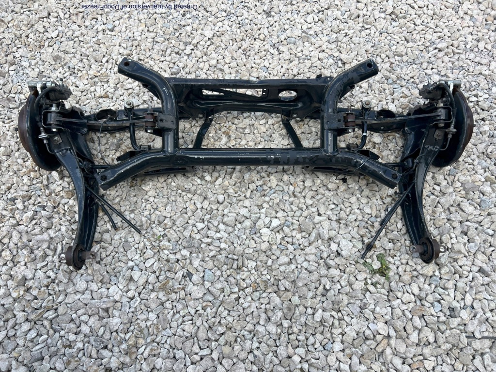 фото №1, Jeep compass caliber patriot подвеска задняя задние подрамник подрамник комплект 2wd