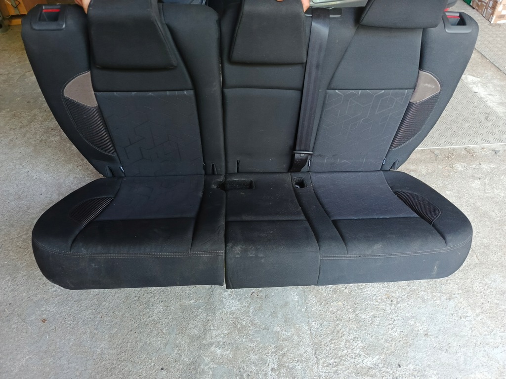 фото №1, Заднее сиденье задняя peugeot 2008 i