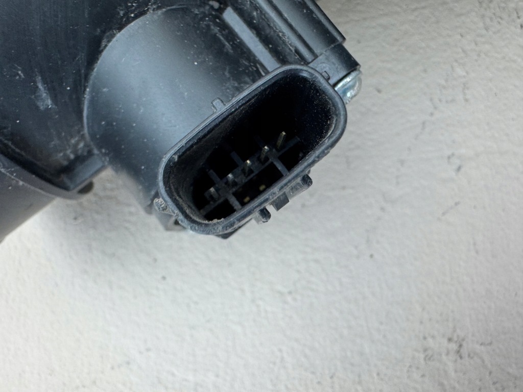 фото №16, Mitsubishi outlander iii 3 15- повітрозабірник впуск корпус фільтра повітря 1525a052