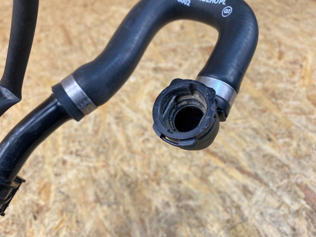 фото №10, Патрубок труба шланг води mercedes w177 w247 w118 a1775015102