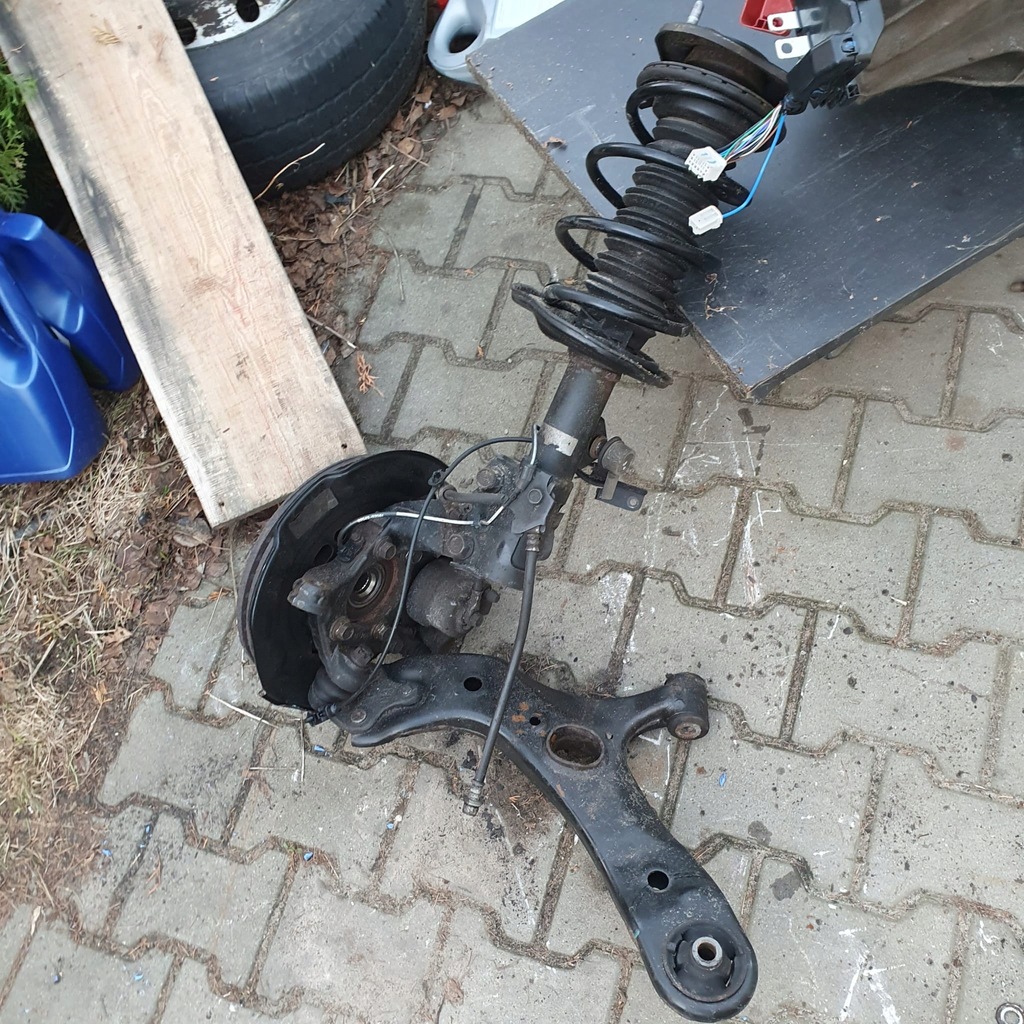 фото №1, Mcperson перед правий toyota auris ii 1.33 права