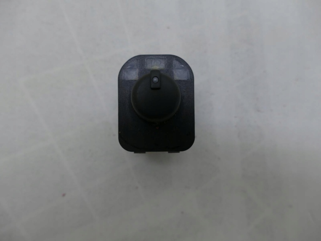 фото №1, Audi a3 8p регулятор дзеркал регулювання a4 b7 a6