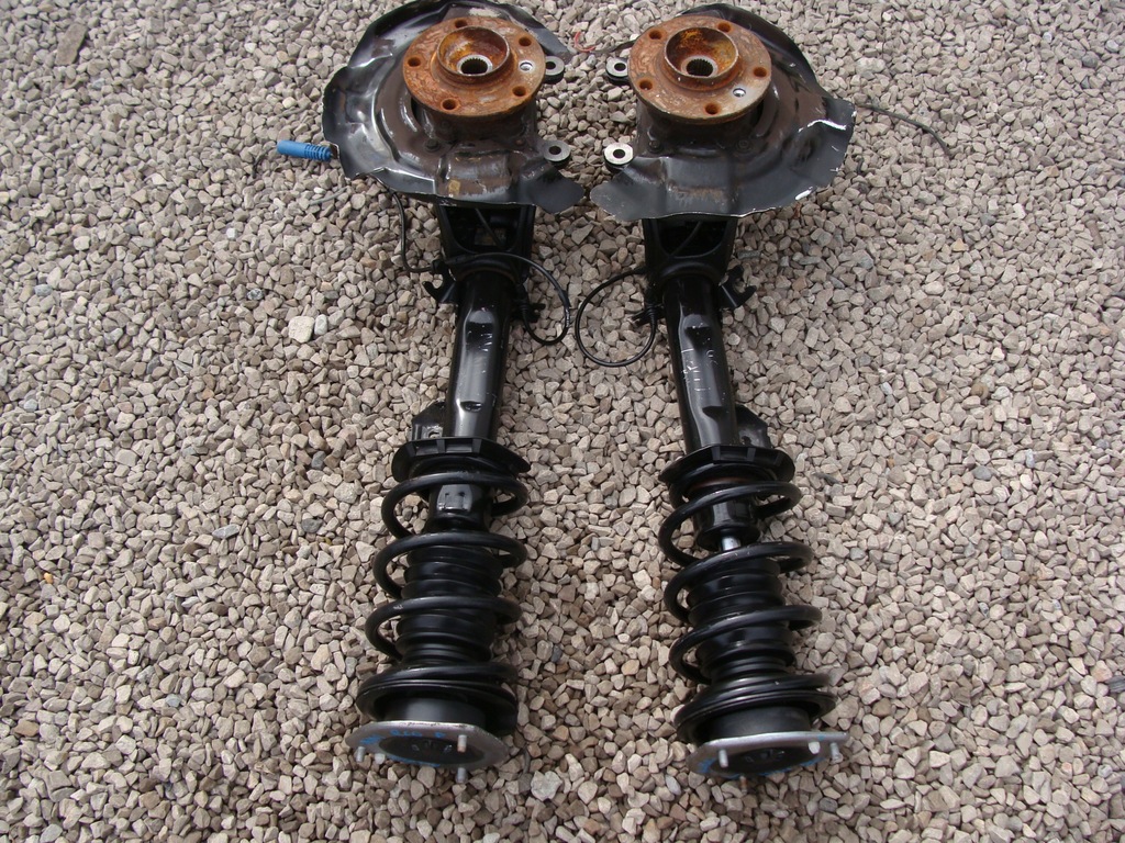 фото №2, Поворотный кулак амортизатор левый mini countryman r60 !!