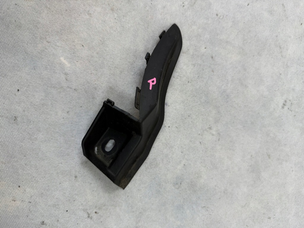 Купить Уголок заглушка жабо правая renault austral 668628257r