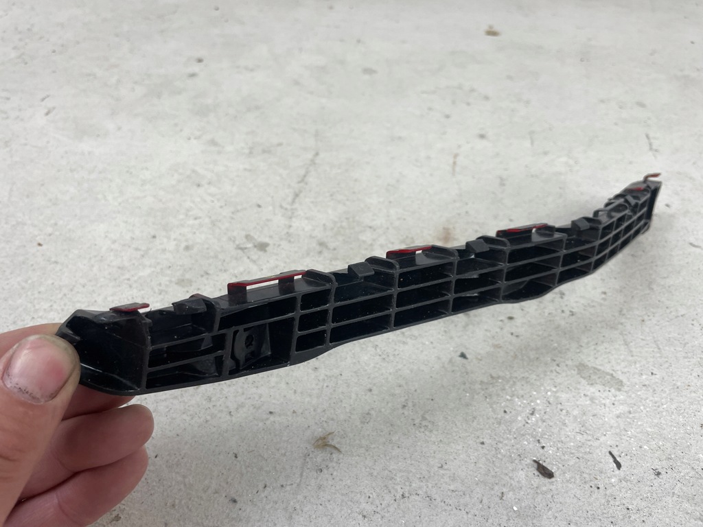 фото №7, Кронштейн монтажный бампера правый задняя задний suzuki baleno 71821-68p0