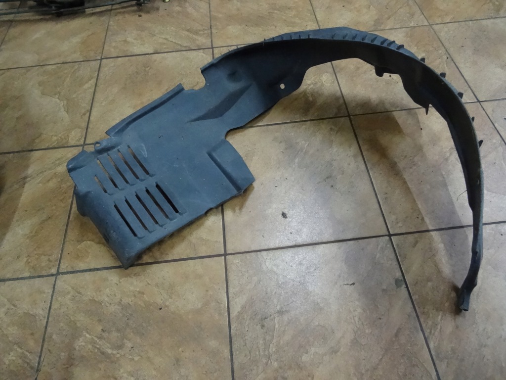 фото №4, Volvo v40 підкрилок правий перед