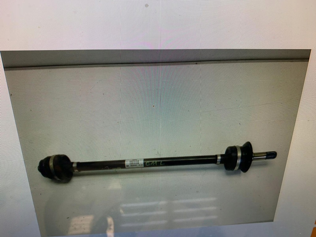 фото №1, Idealna kpl. привідний вал задня права bmw g30 g31 1