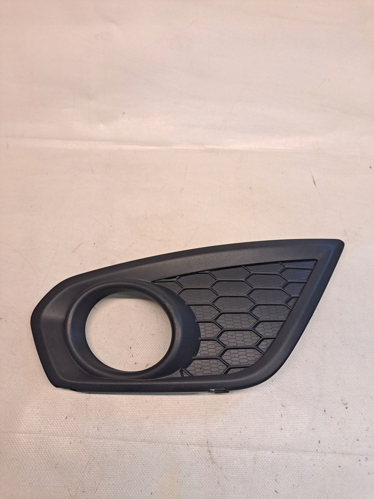 фото №1, Рамка решётка противотуманной фары левая volvo c30 lift 31298171