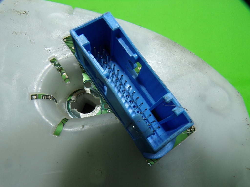 Audi a4 b5 счетчик zeagry спидометр 8d0919910e Недорого