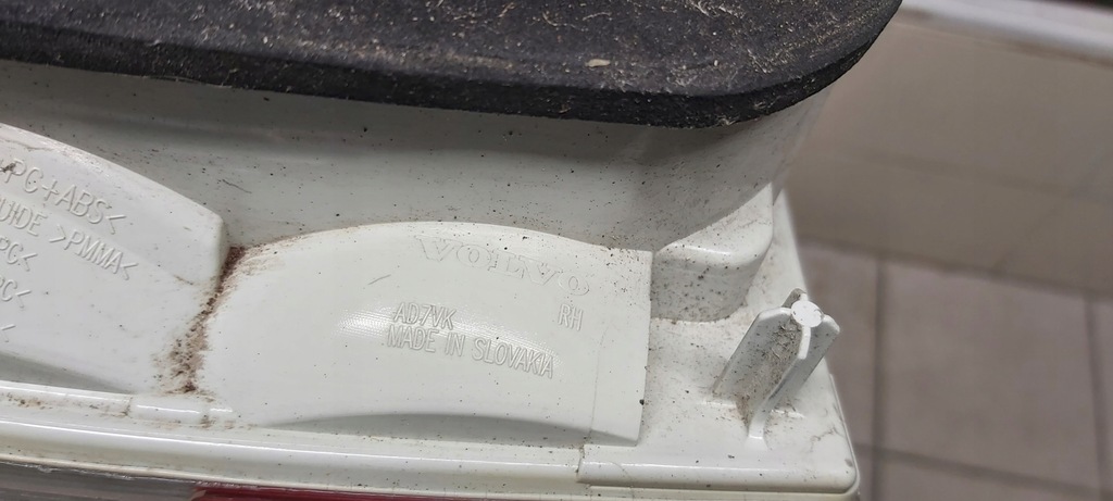 фото №8, Лампа правый задняя volvo v70 iii lift w крышка