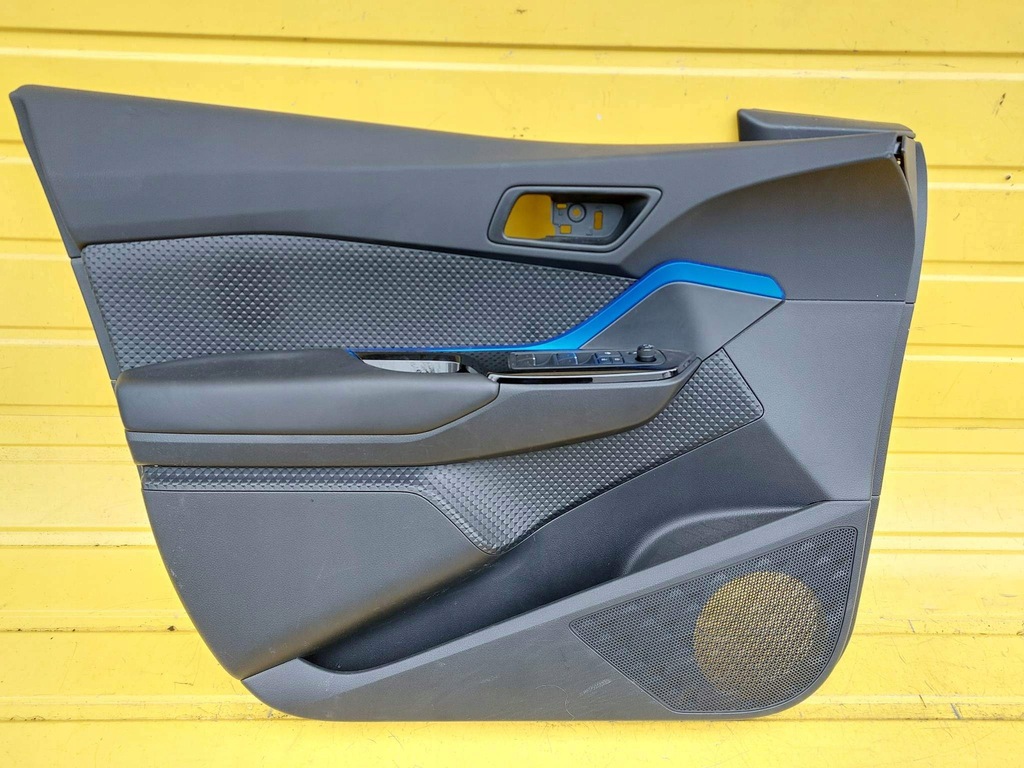 фото №1, Toyota ch4 ch-r обивка дверь обшивка правый перед