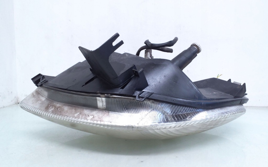 фото №1, 2001 citroen xsara picasso фара 9631494980