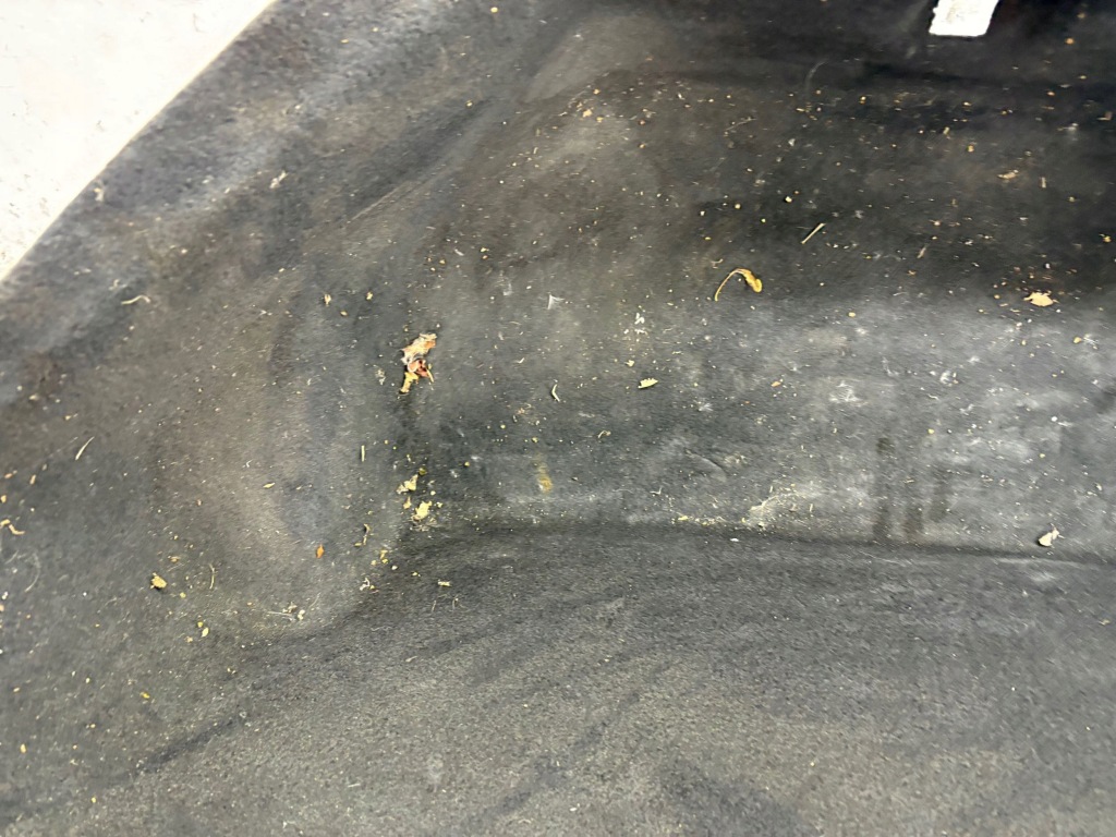 Купити Tesla model s 2015 обшивка багажника 103837800c