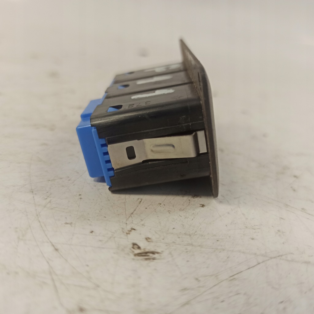 фото №6, Bmw f11 переключатель открывания крышки 916264303 9162643