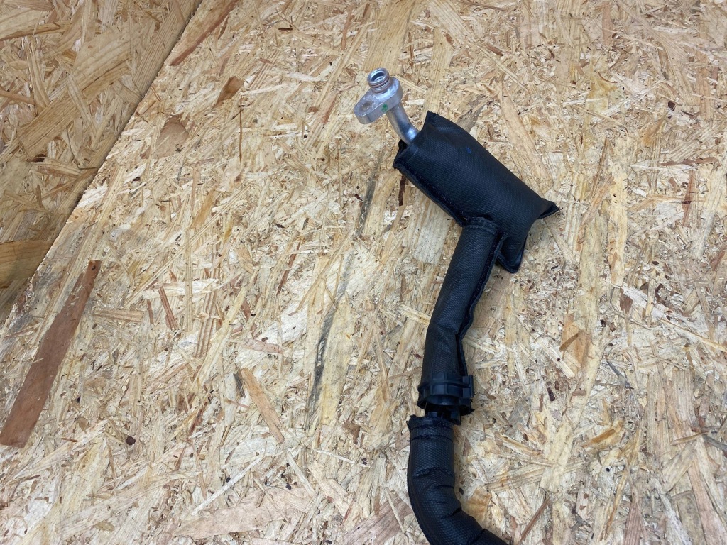 Пабтрубок  трубка шланг кондиционера opel corsa f peugeot 208 ii 9826918180 2019- Недорого