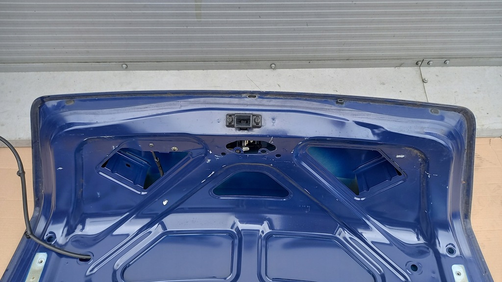 фото №16, Задня кришка багажника renault thalia 03r sedan 5d