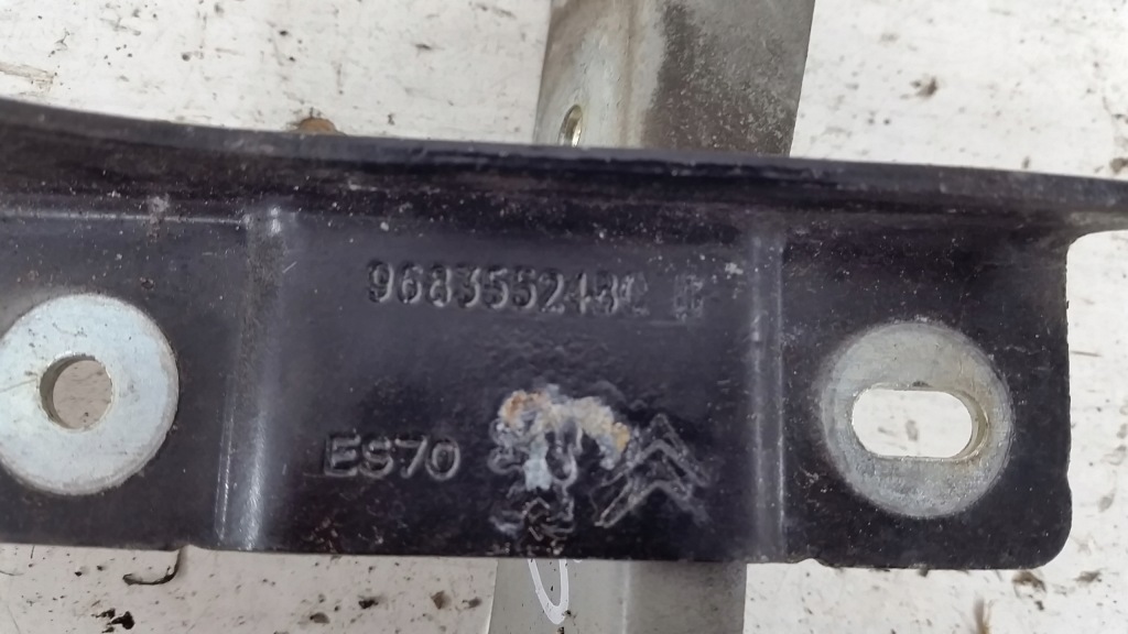 фото №4, Петля капот p/l citroen c3 ii ds3 9683552480