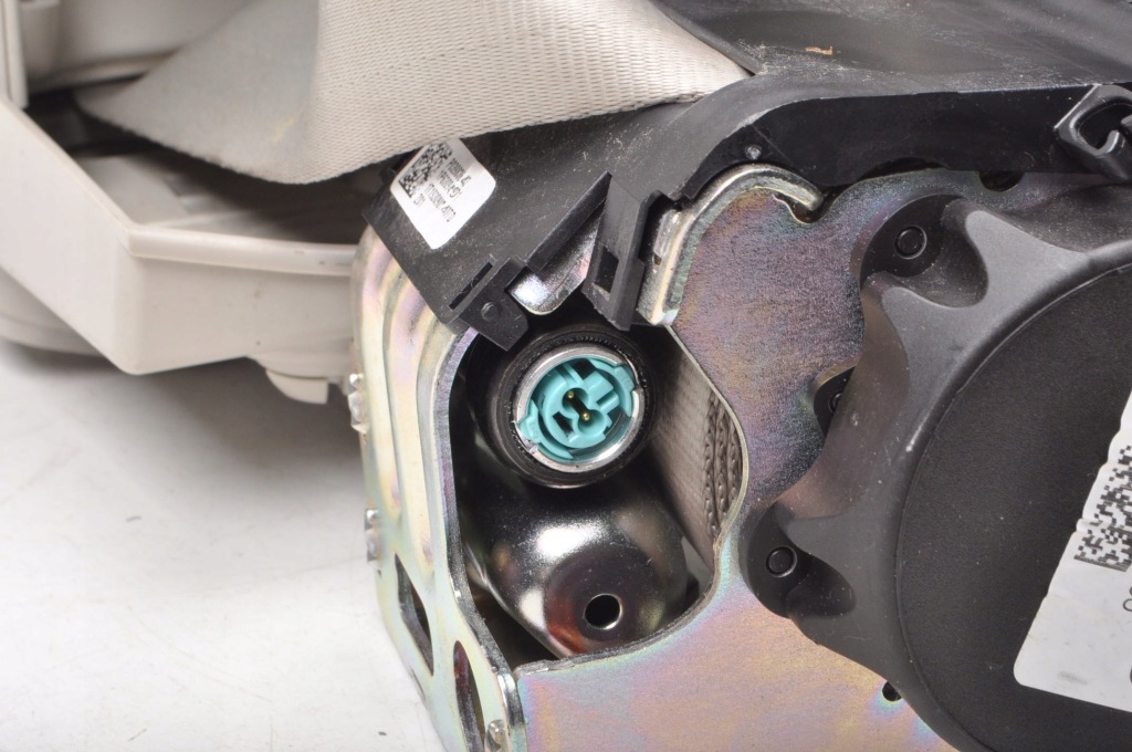 фото №3, Volvo s90 ii v90 pas безопасности правый задняя задний 2 ряд защита 39836043