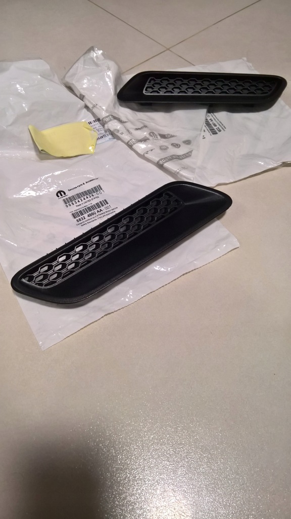 фото №8, Dodge ram 1500 sport classic 10-23 решітка капот права 68324990aa 68324991aa