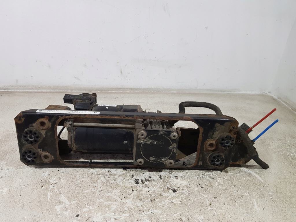 Компрессор насос подвеска уровень 6785505 bmw e61 lci eur с Разборки