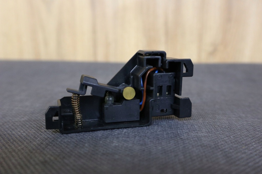 фото №1, Mercedes slk r170 датчик кінцевий дах a1708200310