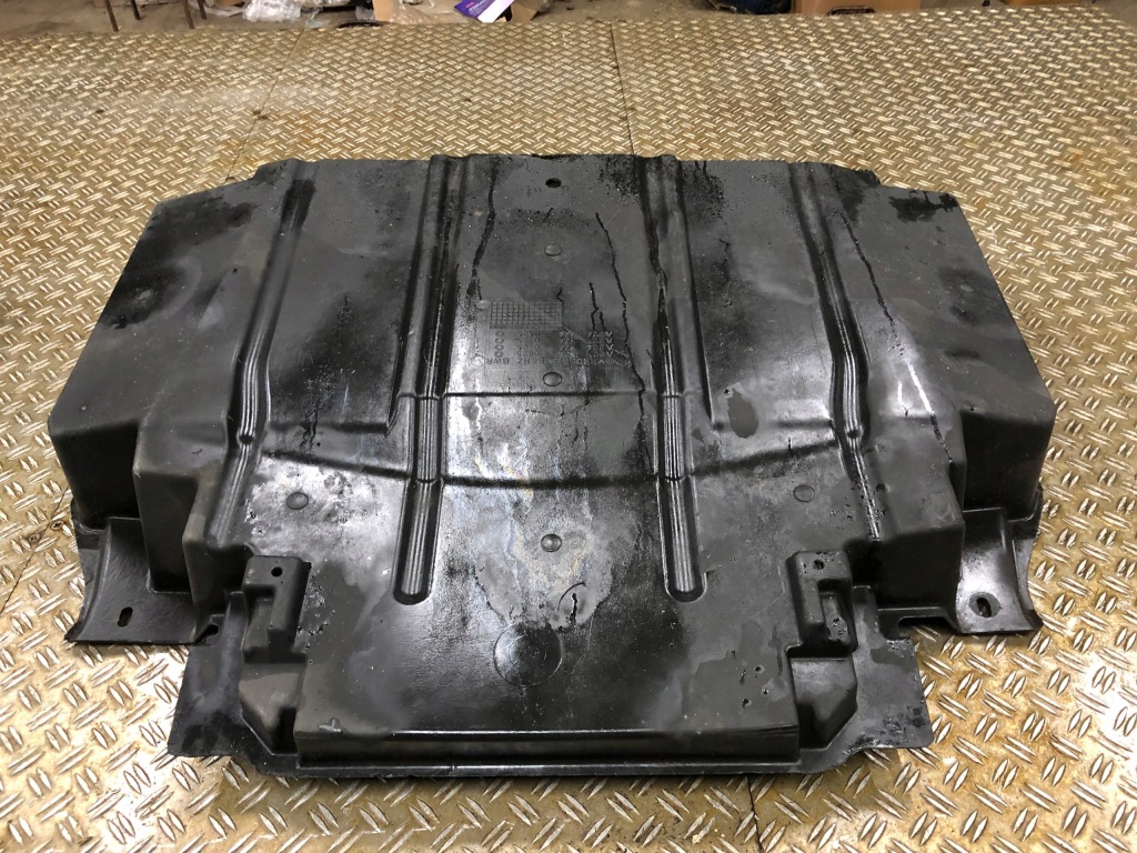 Купить Mercedes sprinter накладка под двигатель a9015240625