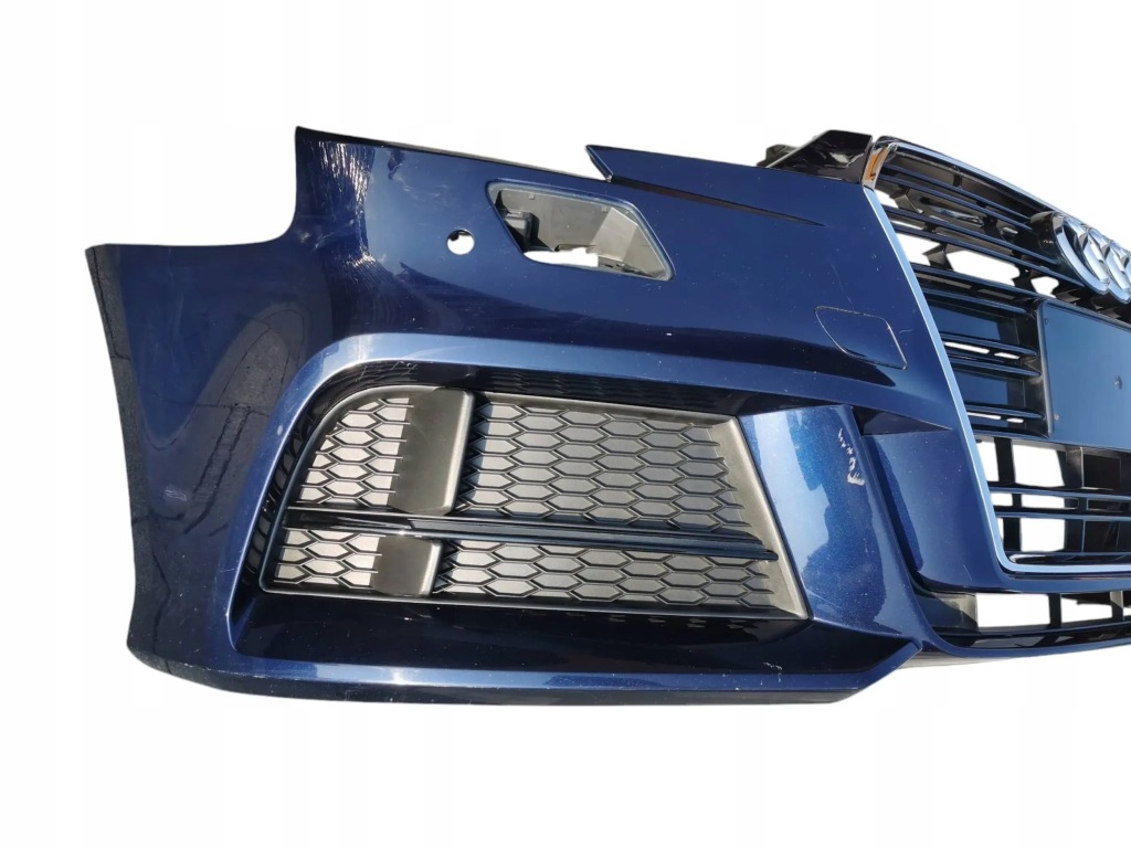 Бампер, решётка , решётка радиатора, решётки audi a-3 8v рестайлинг  s-line хэтчбек 108. в Украине