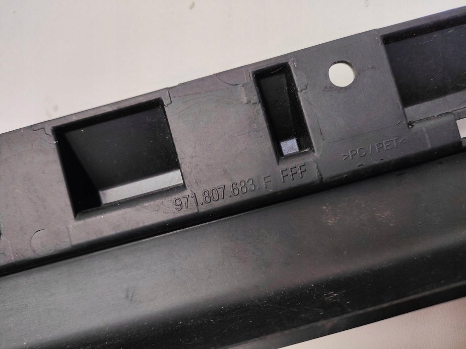 фото №9, Решётка средняя решётка радиатора решётка радиатора 971807683f panamera 971 gts