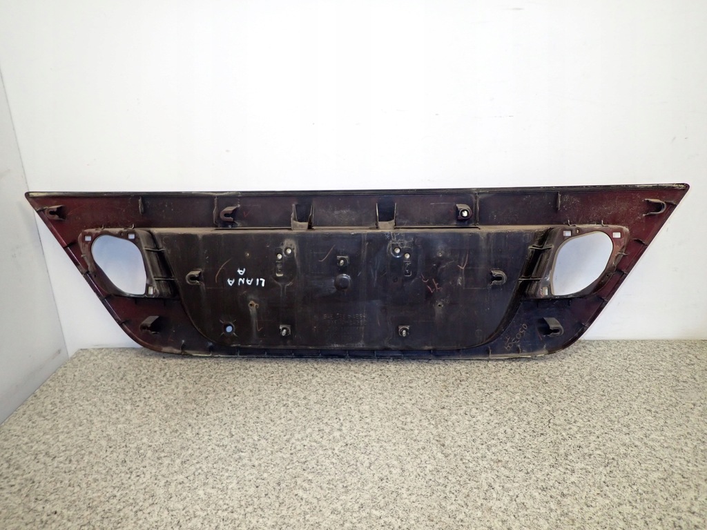 фото №5, Suzuki liana 02- накладка крышки багажника накладка zy8