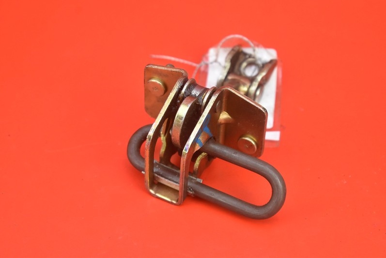 фото №5, Ограничитель дверь правый перед volvo xc70 1 i 98r