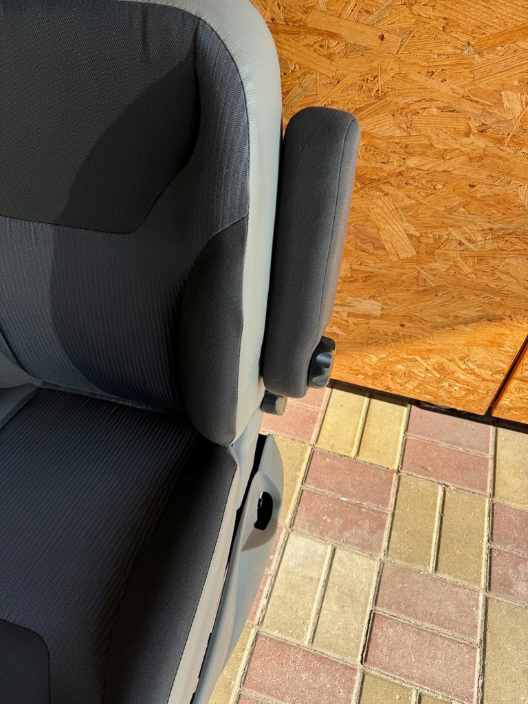 фото №5, Сиденье пассажира renault trafic opel vivaro