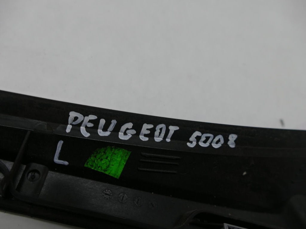 фото №9, Peugeot 5008 молдинг стекло лобовое комплект молдинги