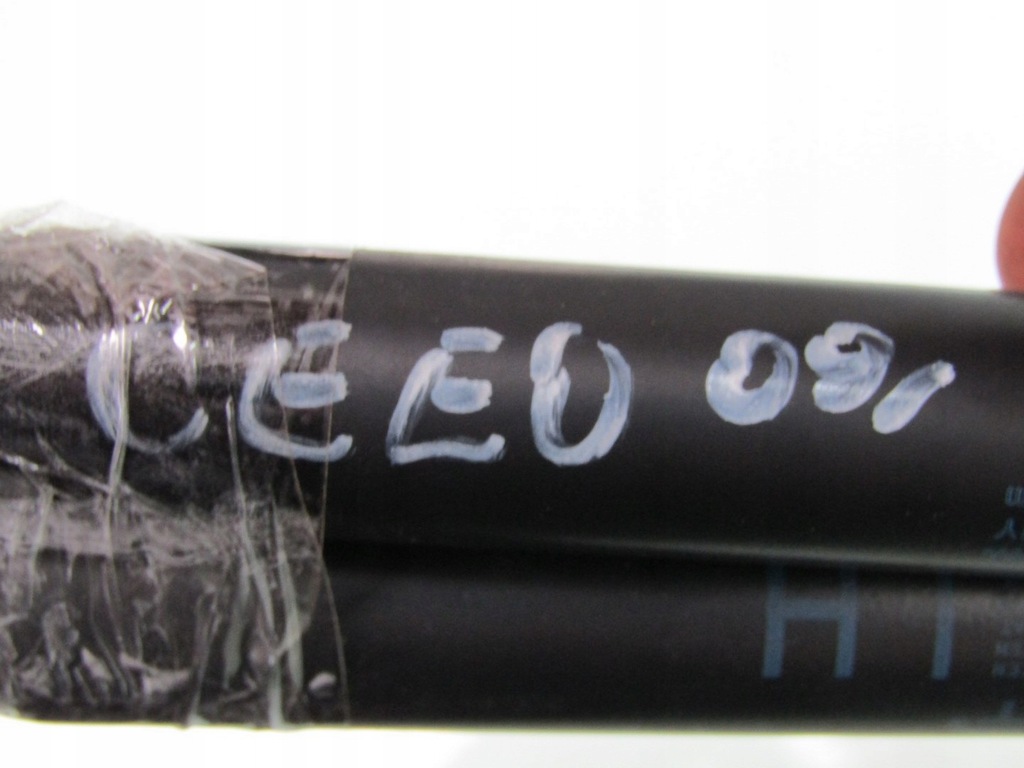 фото №8, Ceed i 09r привод амортизаторы крышки задняя задний багажника kpl 81780-1h010